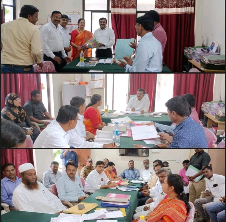 District level meeting at Bagalkot Labour office